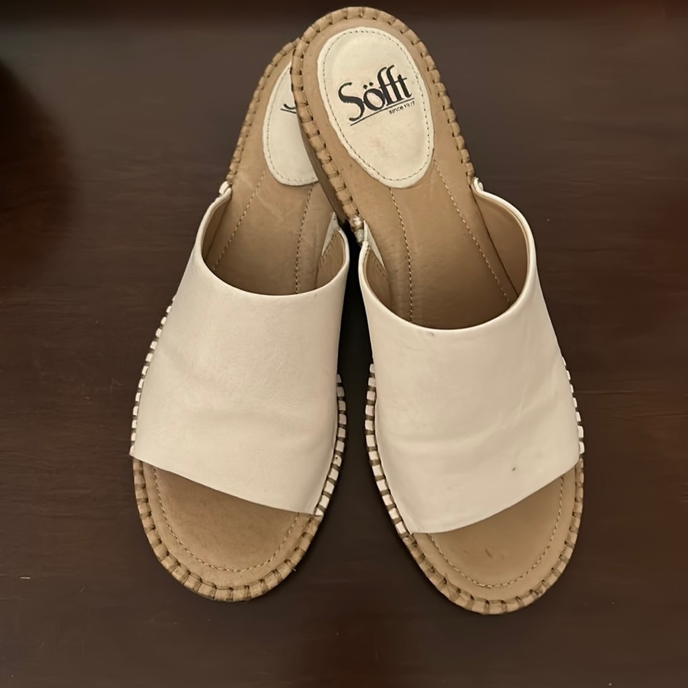Sofft leather sandals